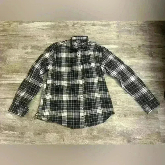 Size Large men’s button down shirt by Van Heusen - Picture 6 of 6